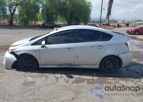 2012 Toyota Prius Two z USA, uszkodzony, nr VIN JTDKN3DU5C1511341